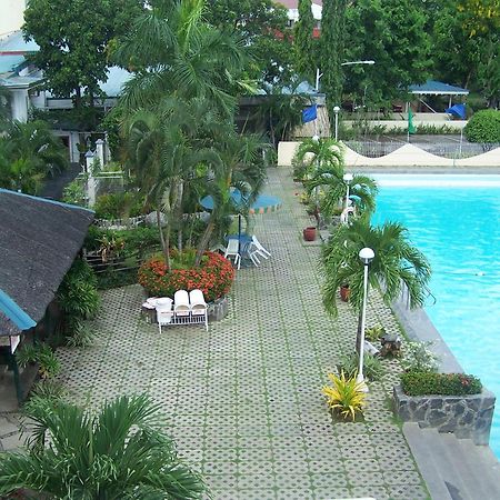 Riverview Resort And Conference Center Calamba  Exterior photo