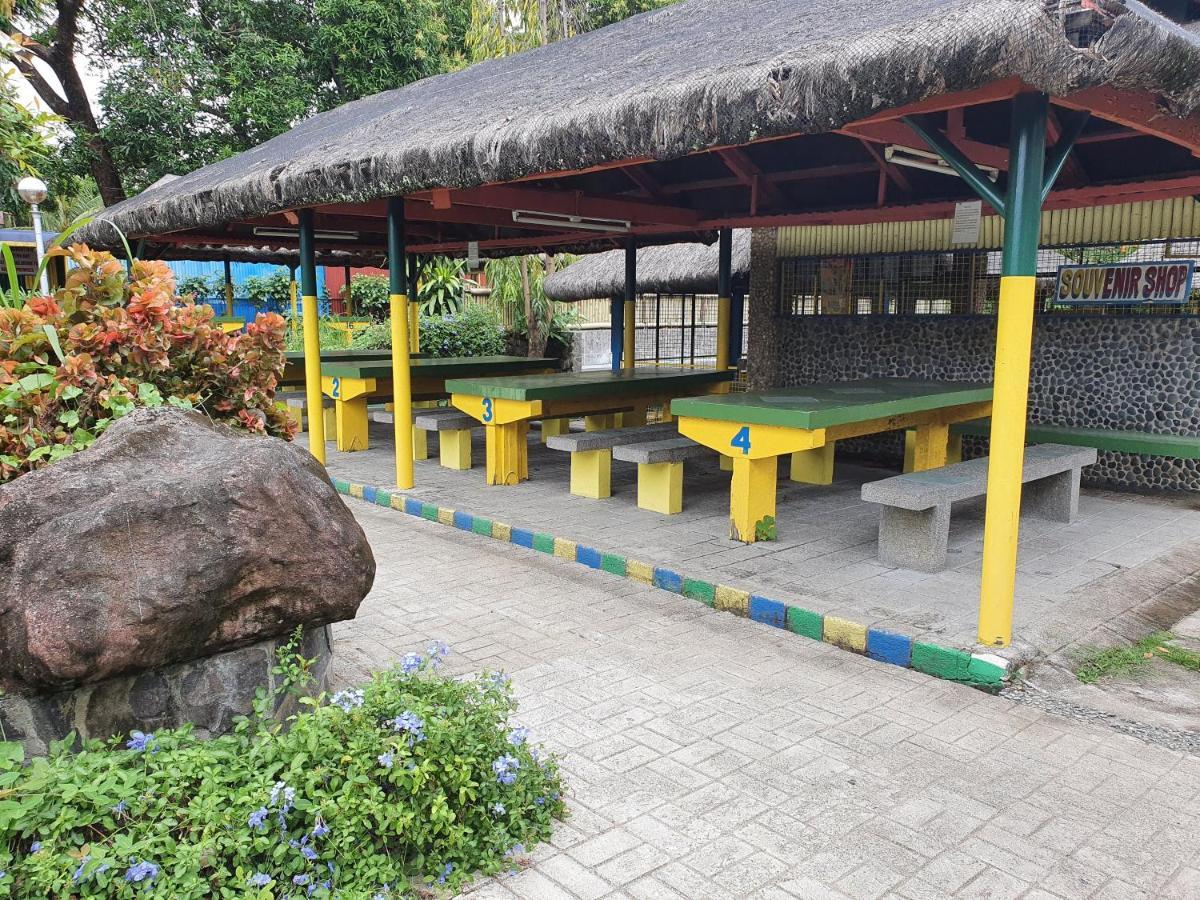 Riverview Resort And Conference Center Calamba  Exterior photo