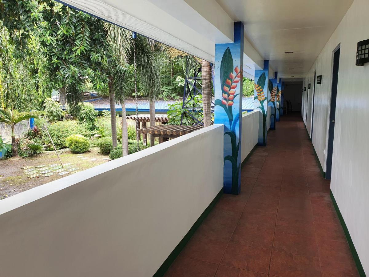 Riverview Resort And Conference Center Calamba  Exterior photo
