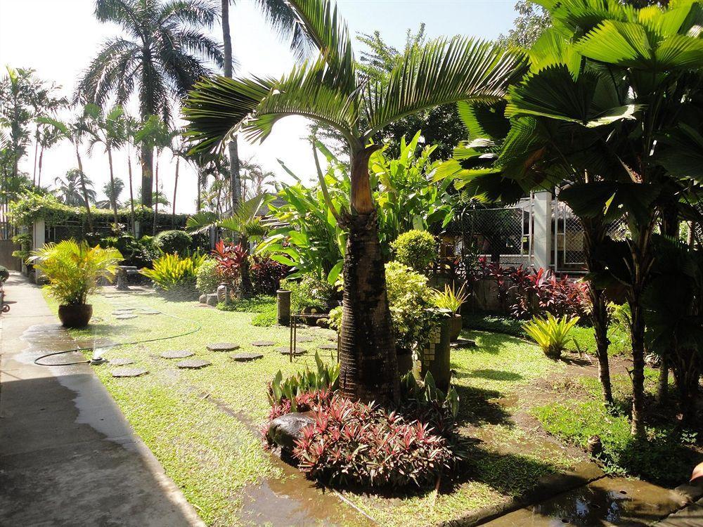 Riverview Resort And Conference Center Calamba  Exterior photo