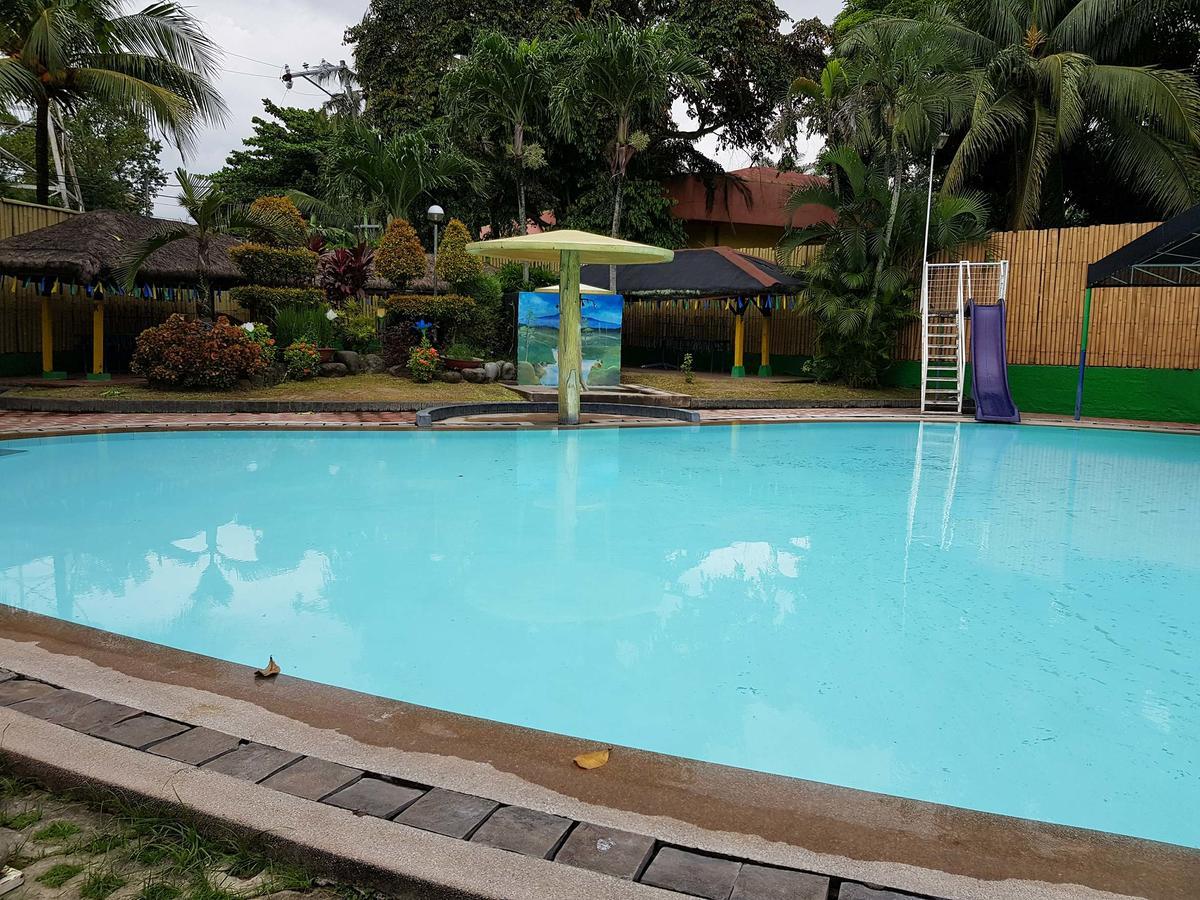 Riverview Resort And Conference Center Calamba  Exterior photo