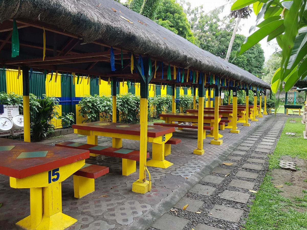 Riverview Resort And Conference Center Calamba  Exterior photo