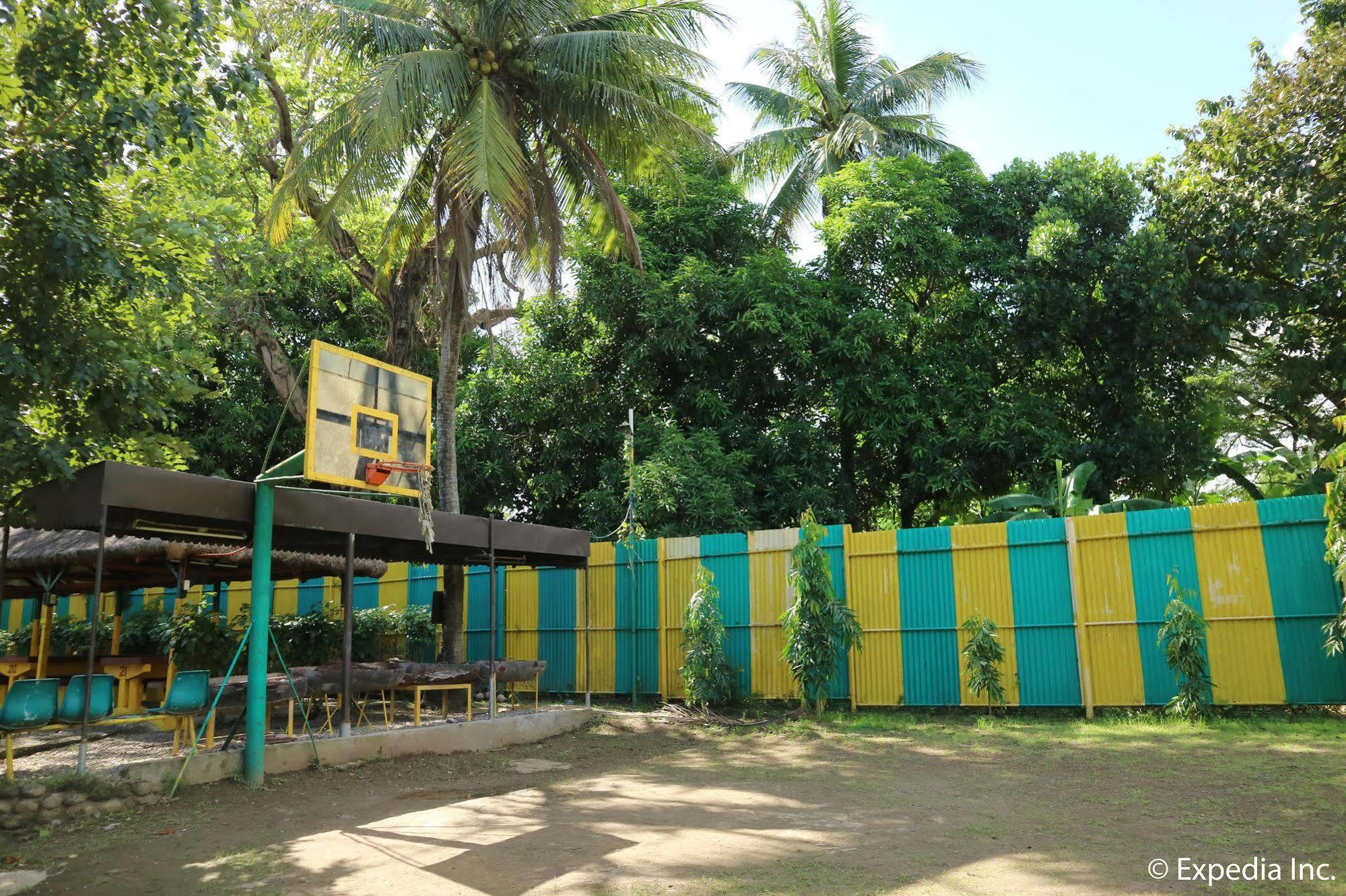Riverview Resort And Conference Center Calamba  Exterior photo