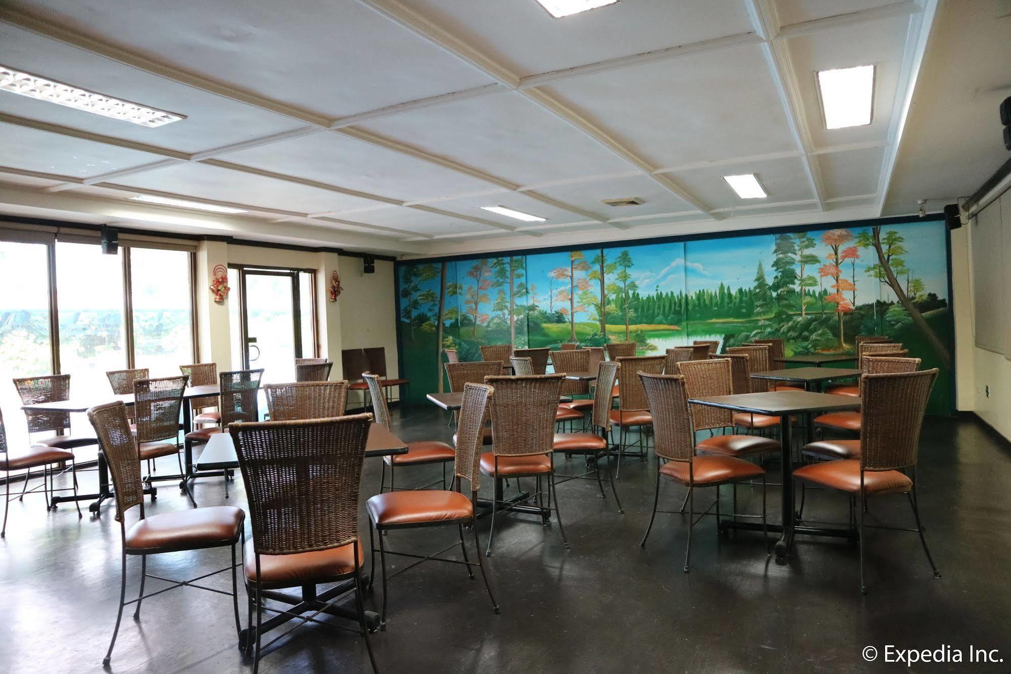 Riverview Resort And Conference Center Calamba  Exterior photo
